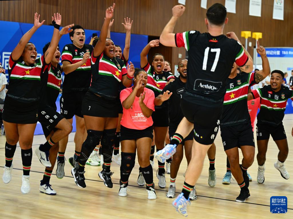 苏里南队战, 苏里南队战