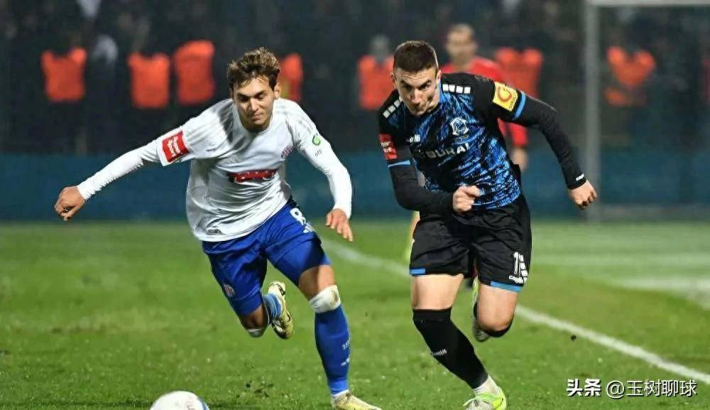 曾九次夺得, 据充分表明, 三场比赛全