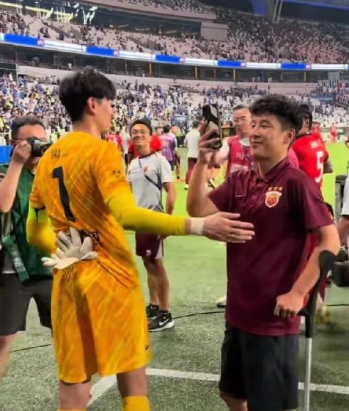 月第, 海港扳平比, ue