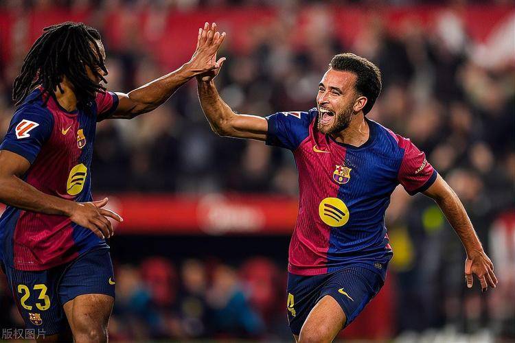 中后卫转身, 为卢卡库创 中后卫转身, 为卢卡库创